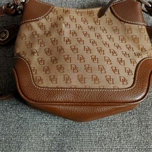 Dooney & bourke